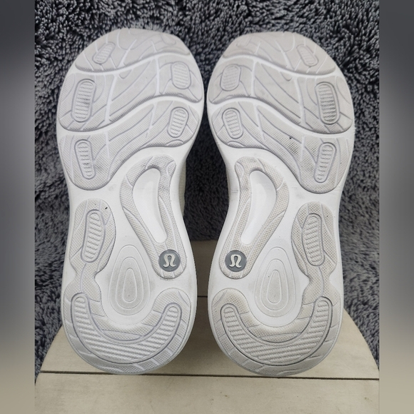 Lululemon Chargefeel Mid Women's Workout Shoe WHT/ANCH/WHT Size 8.5 - Picture 8 of 9